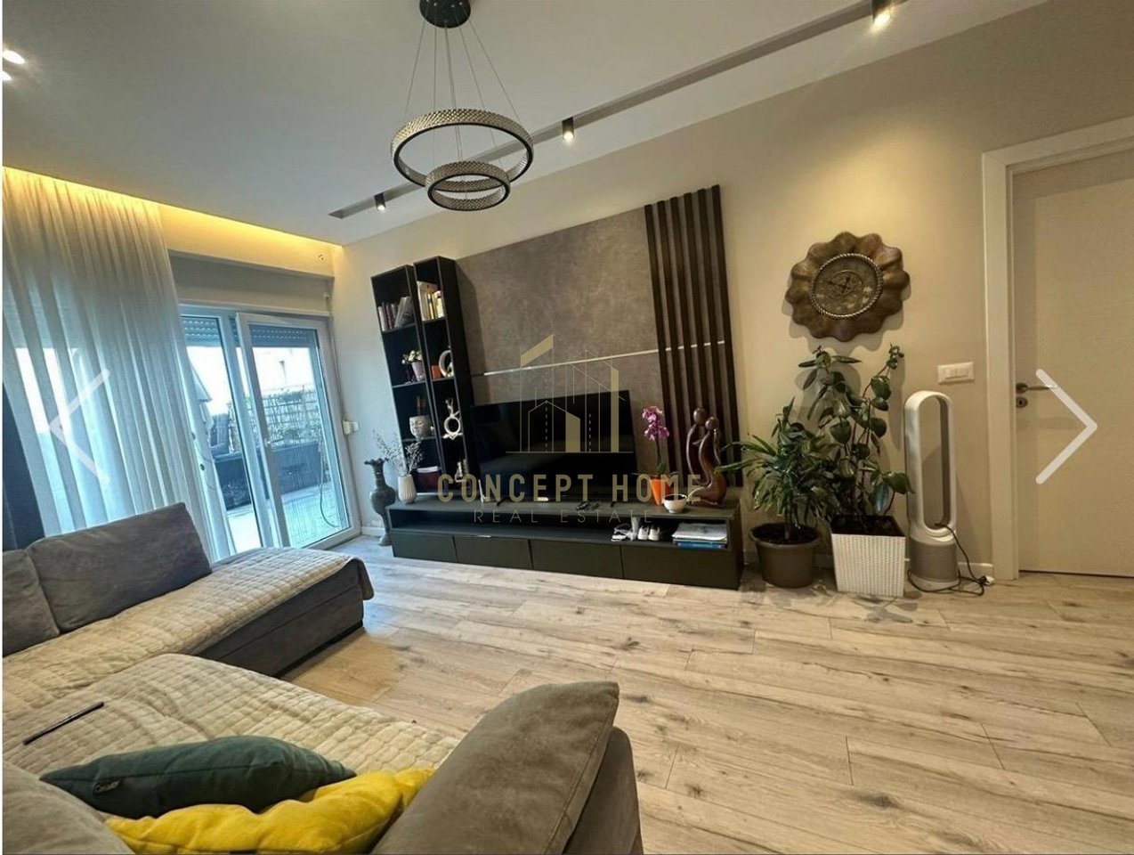 Triplex in vendita 3+1 +3 + Verande a Kodra Diellit Residence 2