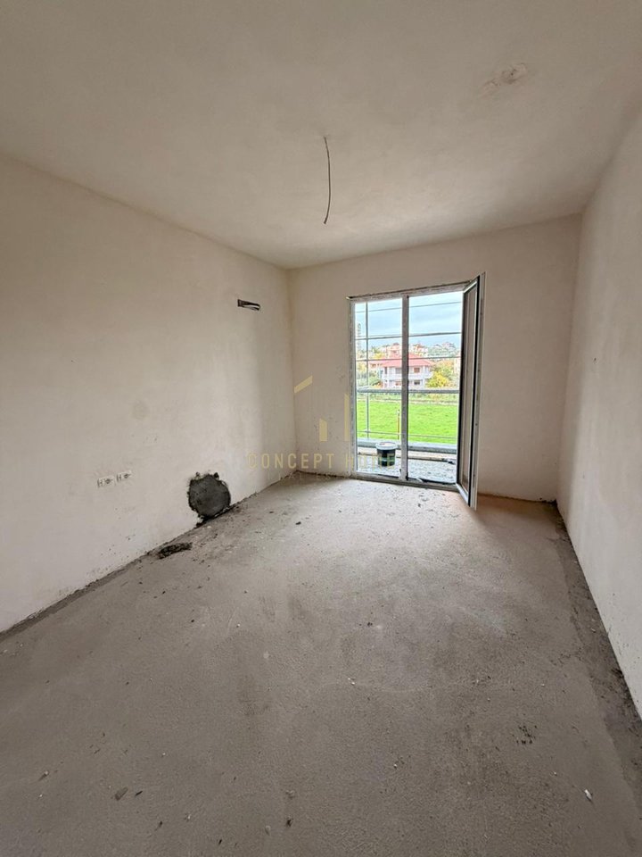 Vendesi appartamento 2+1 a Paskuqan/128.000 euro