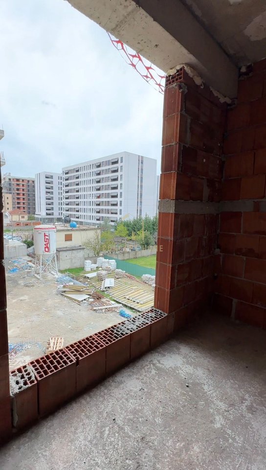 Shitet apartament 3+1+2 ne Qendër Kamëz (Venatino 4 Residence) | 126.41 m²