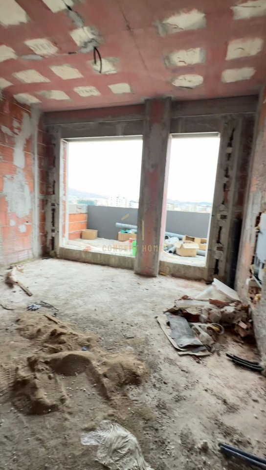 Apartament 1+1+Verande Për Shitje në ne Qendër Kamëz (Point Center) - 90,000€ | 75.13 m²