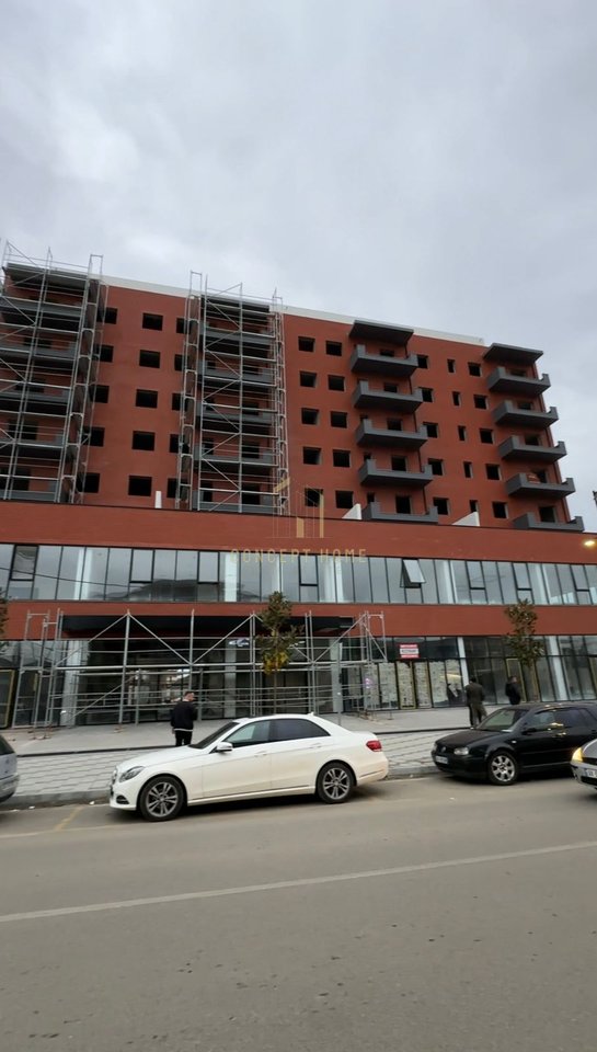 Apartament 1+1+Verande Për Shitje në ne Qendër Kamëz (Point Center) - 90,000€ | 75.13 m²