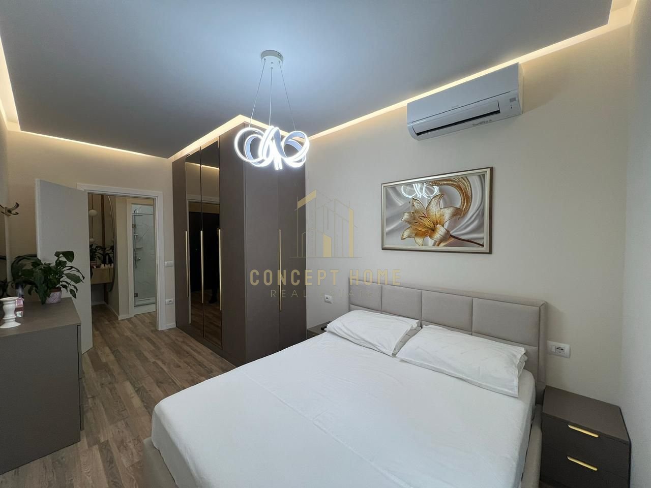 Jepet me qera Apartament 1+1 tek Rruga Kosovarëve