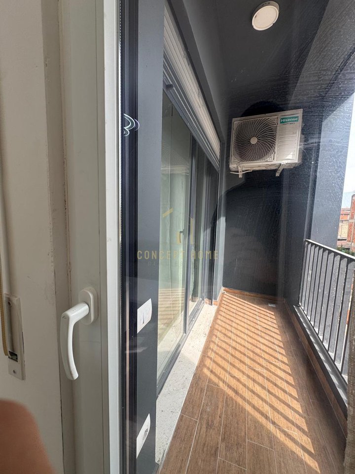 Shitet Apartament 2+1+2 tek Amerikan 3