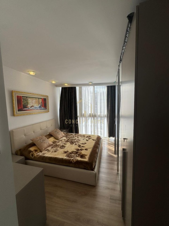 In vendita super Duplex 2+1+2 a Komuna E Parisit/400.000 Euro