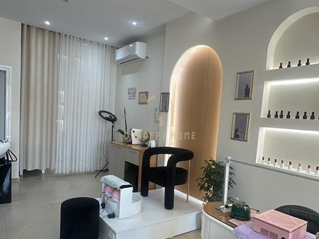 Business for sale, aesthetic salon on Kavaja Street.