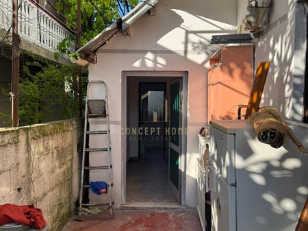 Jepet me qera garzoniere ne Astir