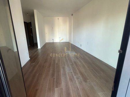 Jepet me qera apartament 1+1 tek Rruga e Kavajes