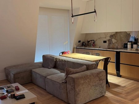 Jepet me qera apartament Luksoz 2+1+2+Post Parkimi ne Lunder (Joy Residence)