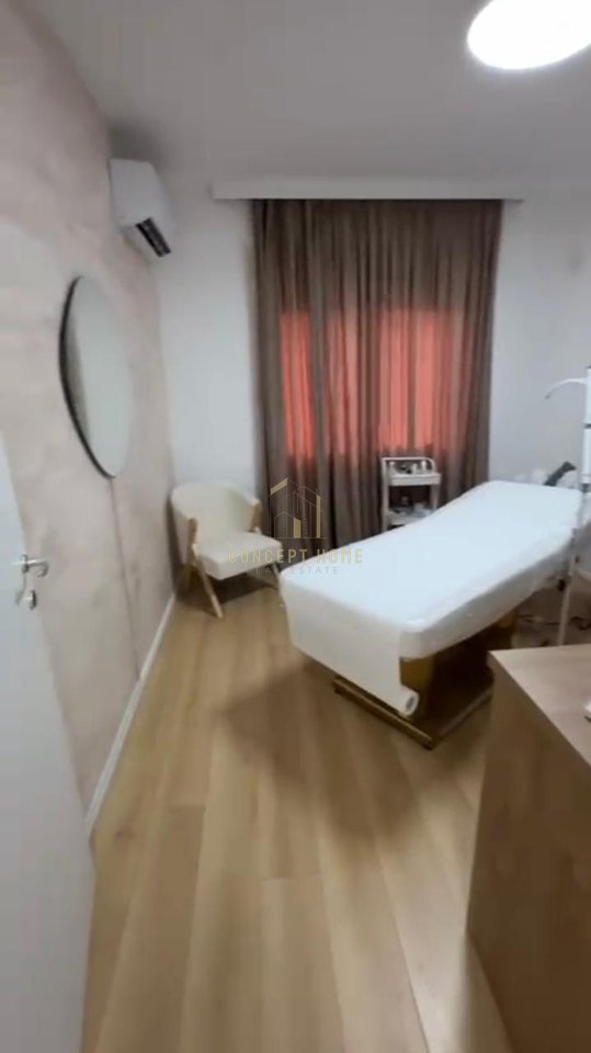 Apartament 2+1 Per Zyra Me Qira tek Komuna e Parisit, Tiranë - 45.000 Lekë | 90 m²