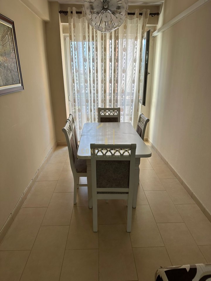 Apartament 2+1 me Qira tek Ish Stacioni i Trenit, Rruga Jordan Misja, Tiranë - 63.000 Lekë| 115 m²
