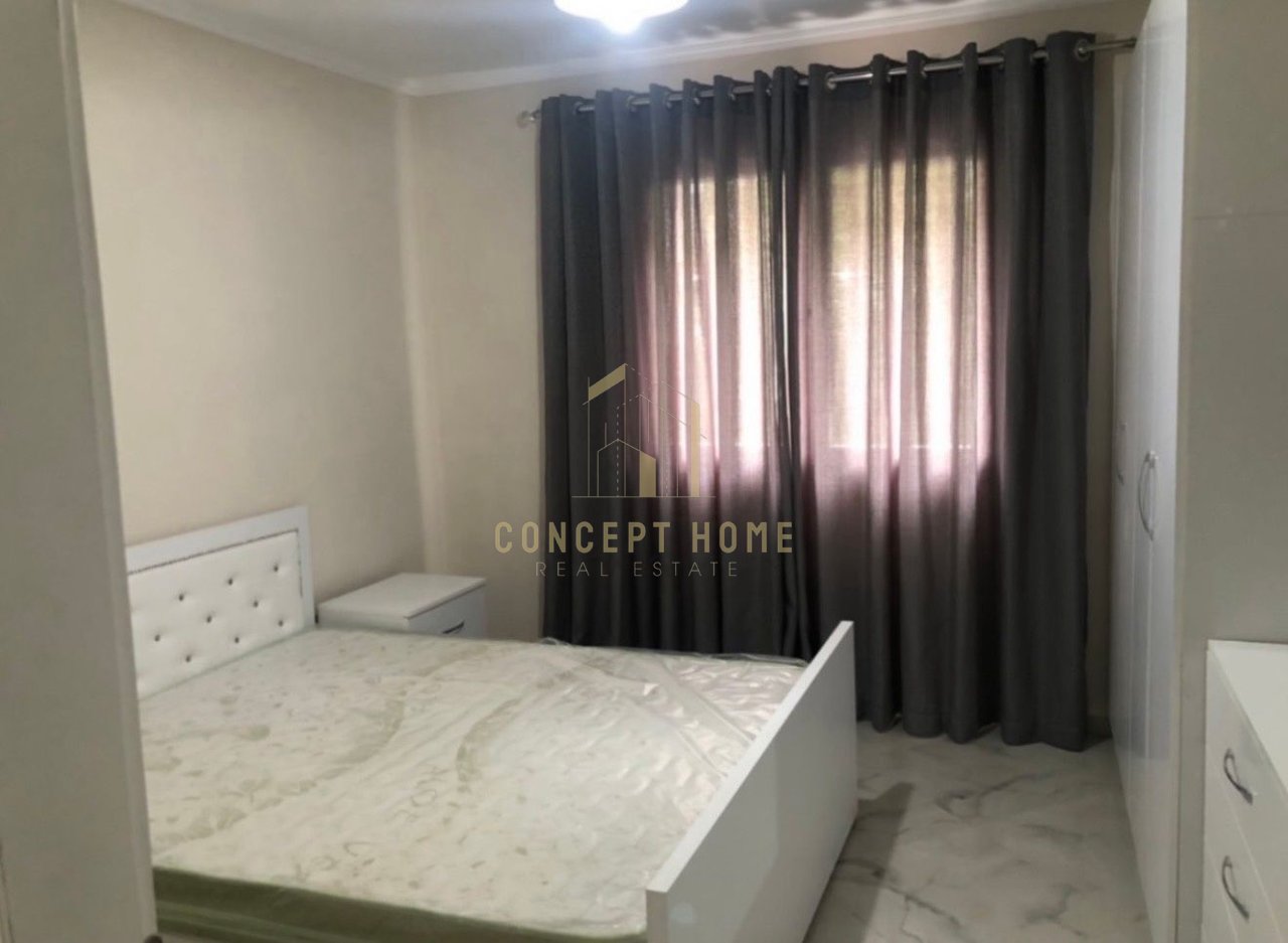 Jepet me qera Apartament 1+1 ne Xhamllik