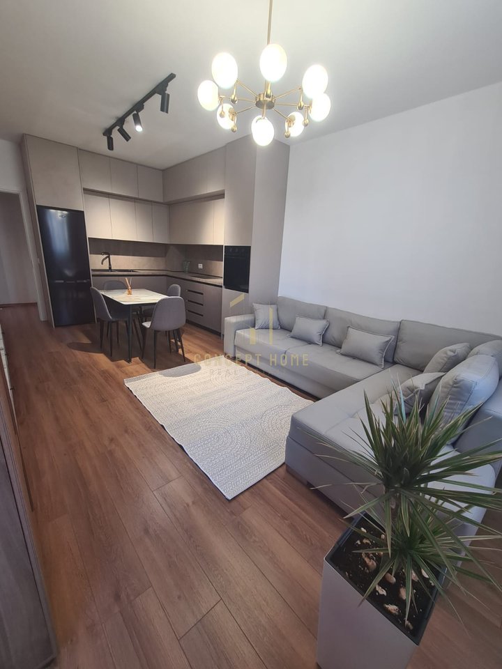 Jepet me qera apartament 1+1 tek Qyteti Studentit