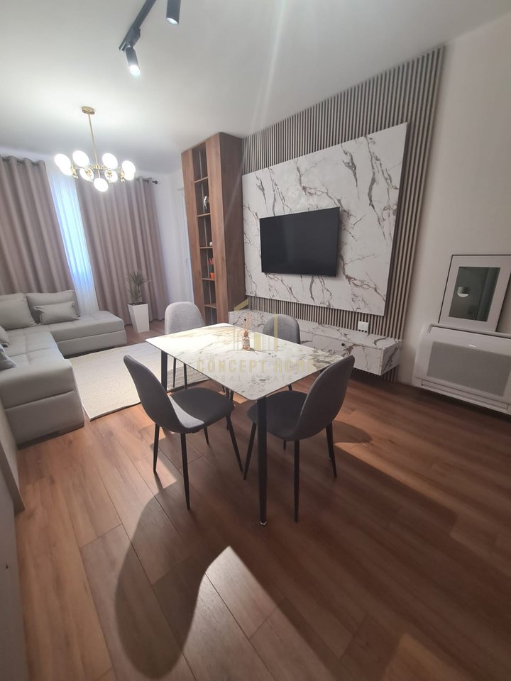 Jepet me qera apartament 1+1 tek Qyteti Studentit