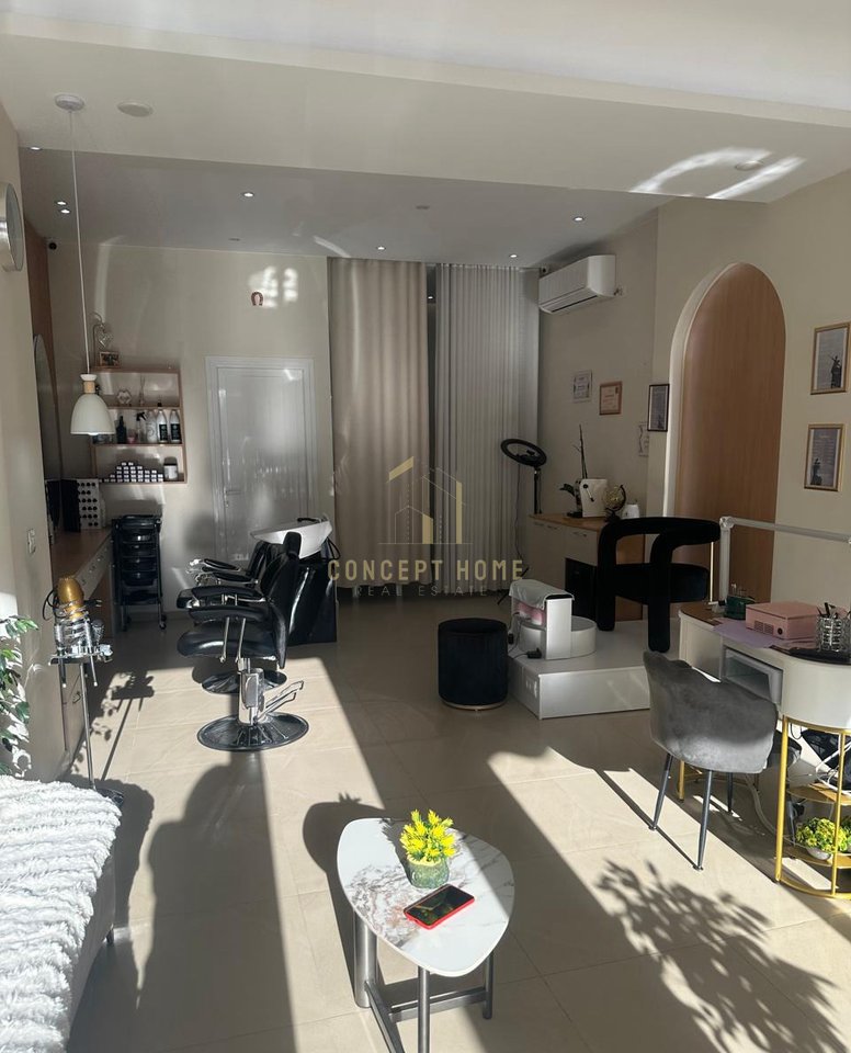 Business for sale, aesthetic salon on Kavaja Street.