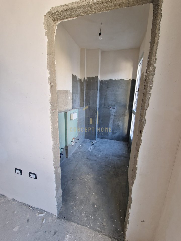 Vendesi appartamento 2+1+2 ad Ali Dem, superficie 104,52 m2