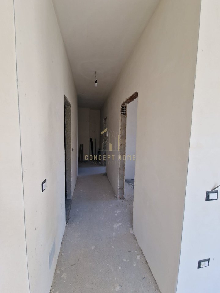 Vendesi appartamento 2+1+2 ad Ali Dem, superficie 104,52 m2