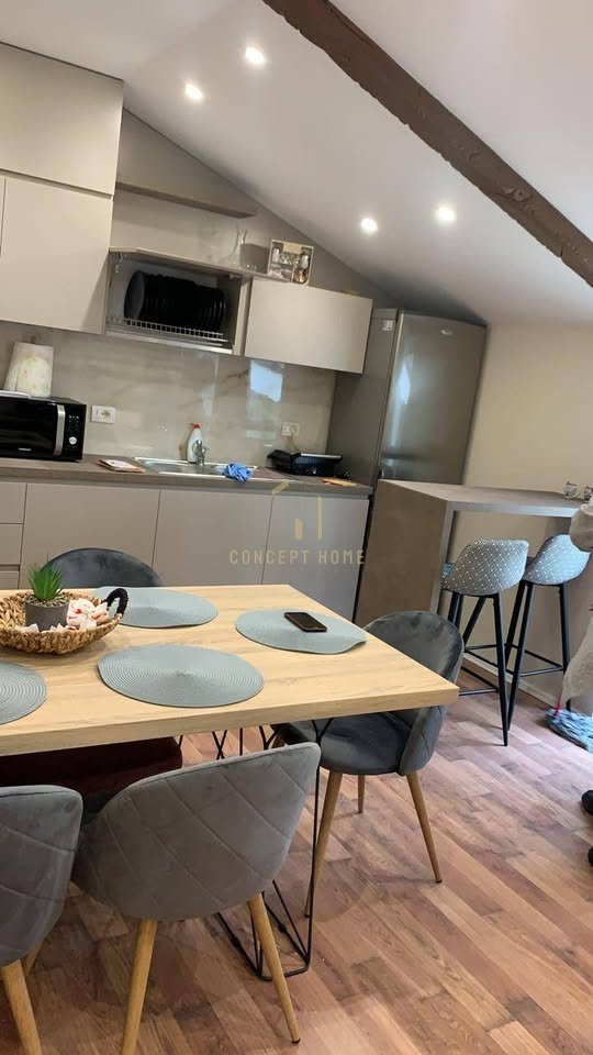 Jepet apartament me qera 2+1+2 ne Fresk