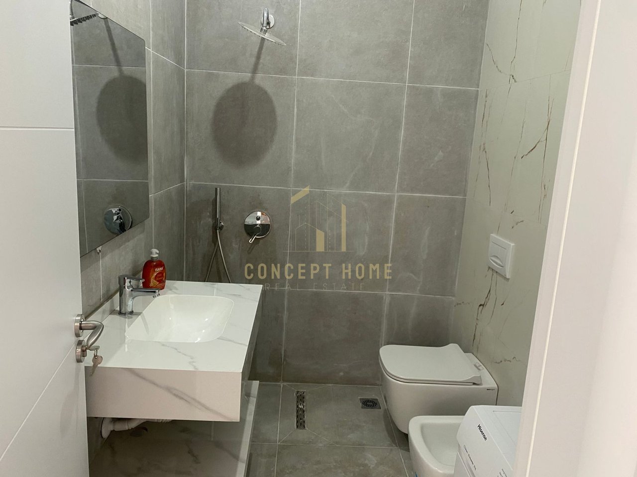 Jepet me qera super  apartament 2+1 ne Farke