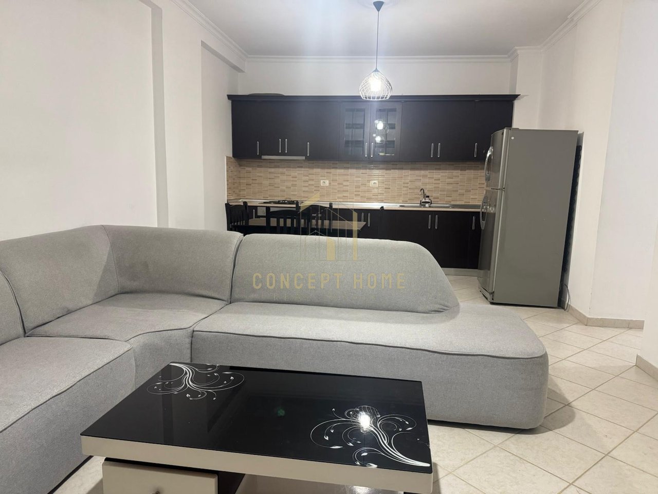 Appartamento 2+1 in affitto ad Astir