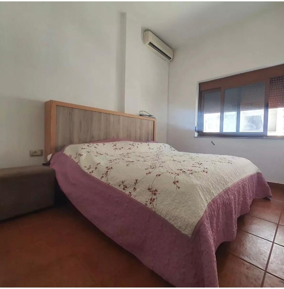 Jepet me qera Apartament 2+1+2  tek  "Zogu i zi"