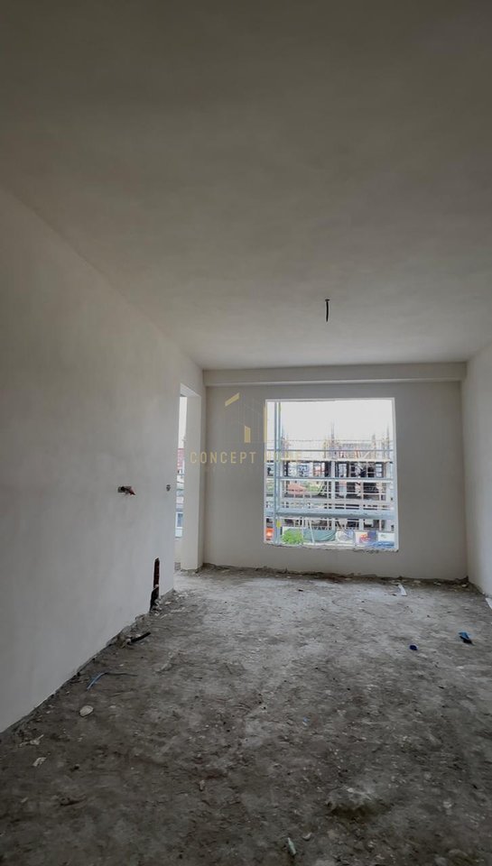 Shitet Apartament 1+1 ne Kamez