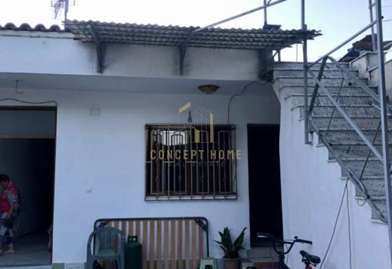 Jepet me qera shtepi  2+1+Parkim ne Shkoze.