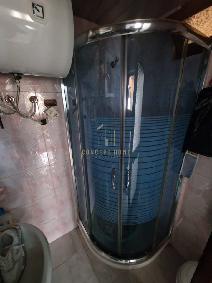 Jepet me qera apartament 3+1+2 tek Sheshi Skenderbej, Qender, 130 m2