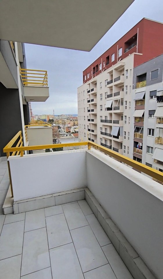 Appartamento 1+1 con Parcheggio in Affitto a Laprake