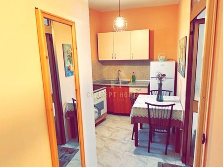 Jepet me qera Garsoniere tek Pazari i Ri