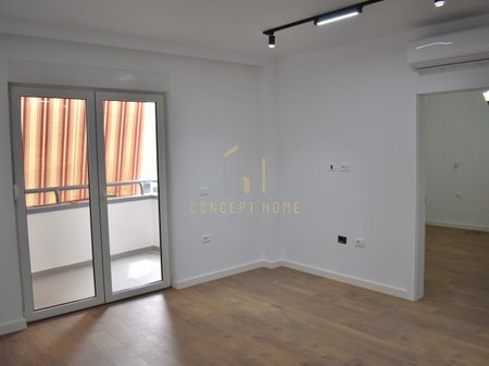 Apartament me qera 1+1 ne Qender.