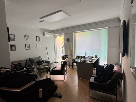 Negozio 1+1 in Affitto nel Comune di Parigi, Tirana - 400€ | 50 m²
