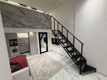 Jepet me qera apartament duplex 1+1 Astir.