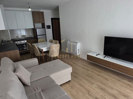 Jepet me qera apartament 2+1+P tek Univers City

Siperfaqe :70 m2

•Kati i 2