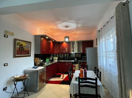 Casa in affitto a Kamez