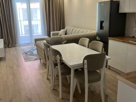 Jepet me qera Apartament 2+1 ne Paskuqan