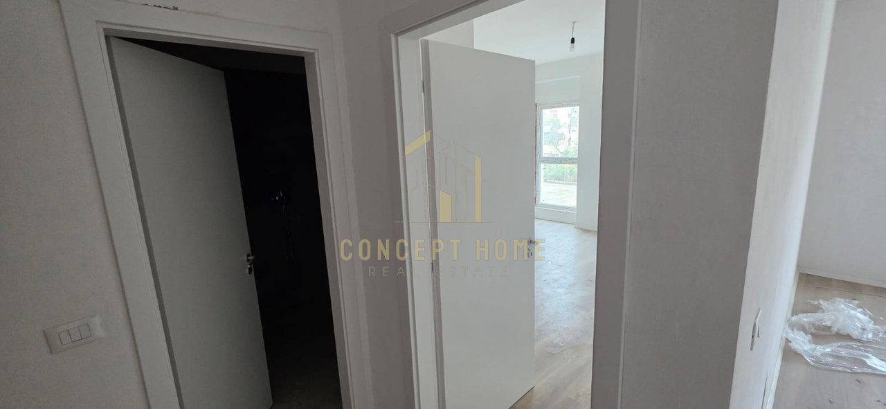 Shitet apartament 1+1 ne Laprak