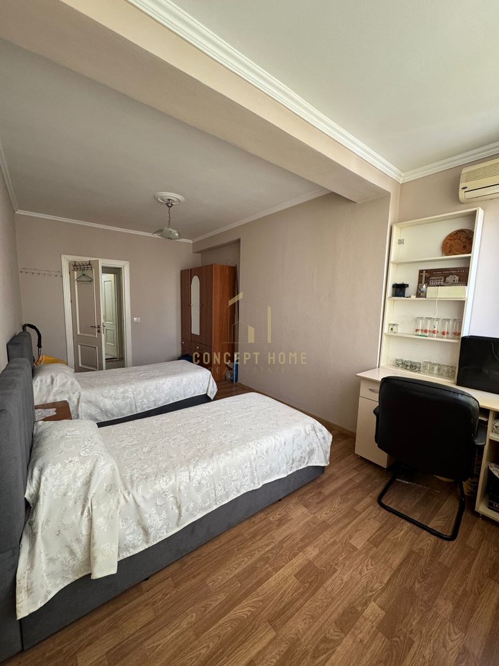 Appartamento 3+1+2 in vendita ad Astir