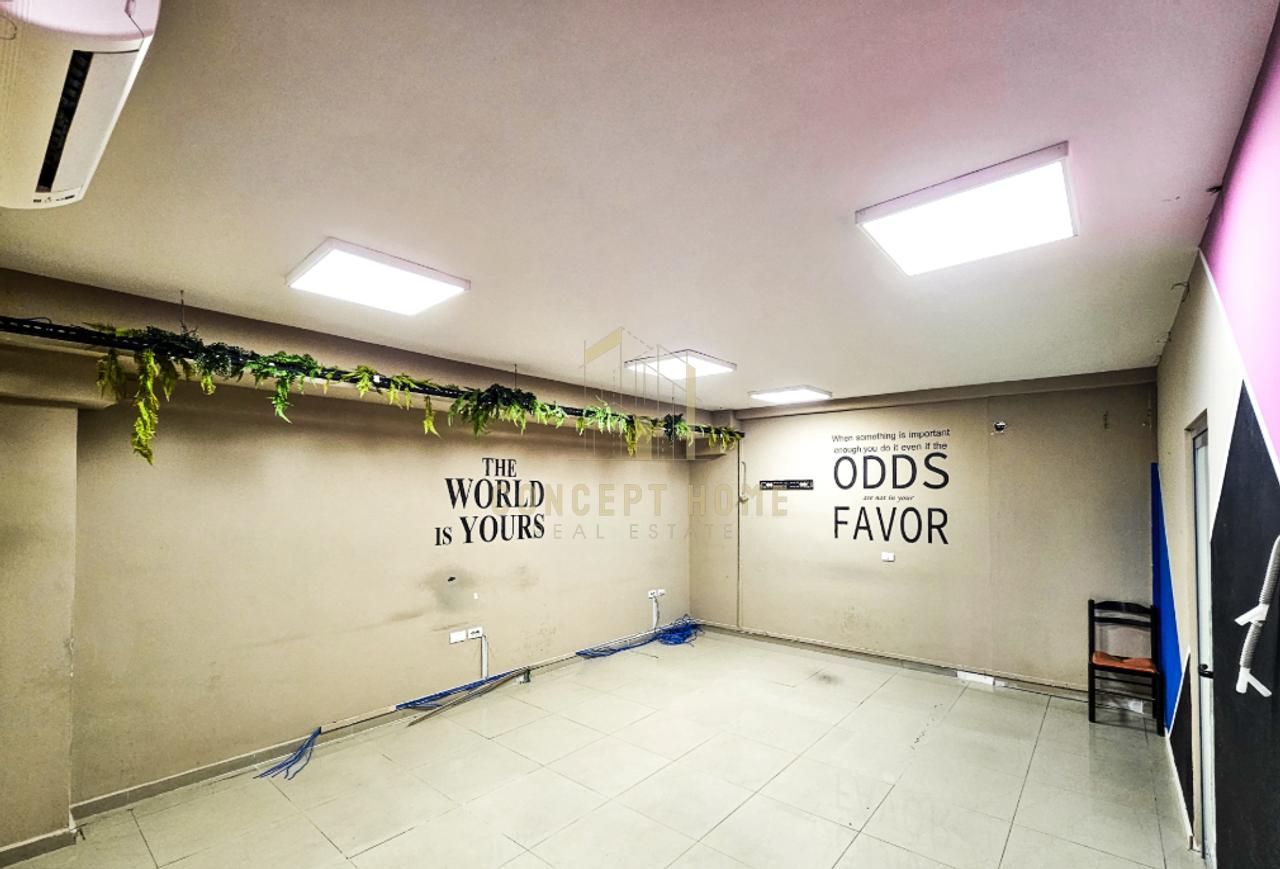 A commercial space with a total area of 300 m² is for rent on Dibra Street.