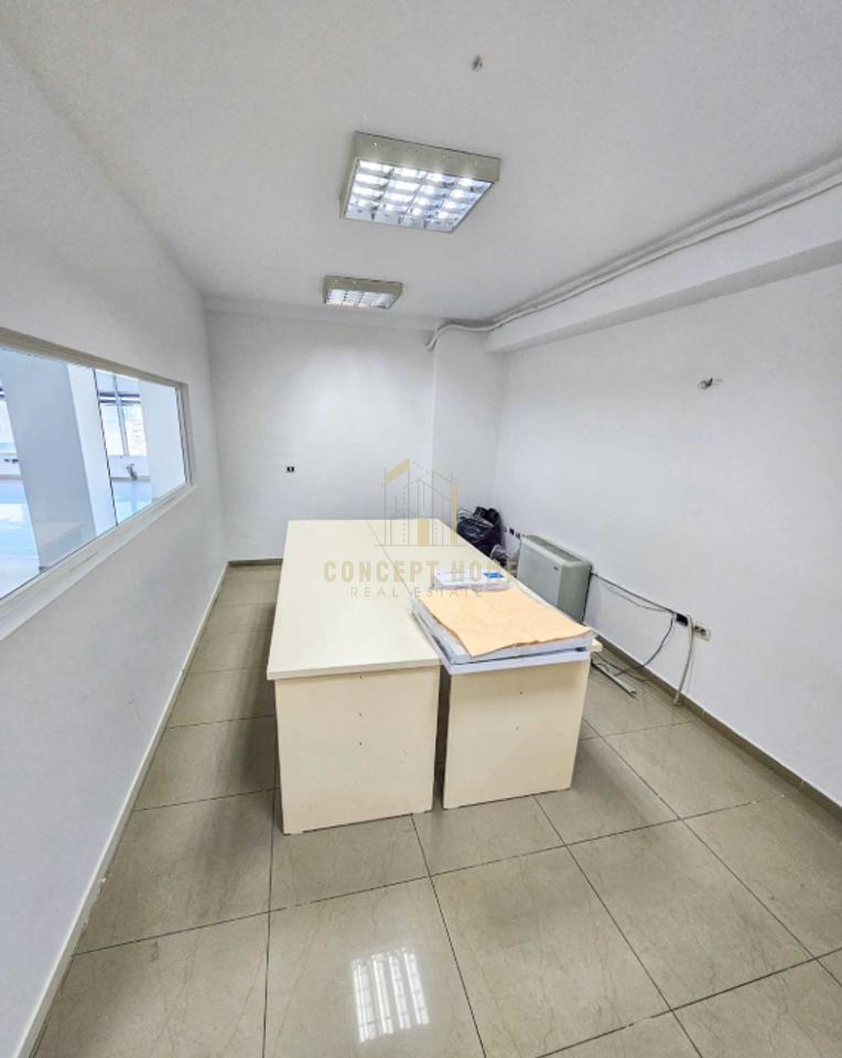 A commercial space with a total area of 300 m² is for rent on Dibra Street.