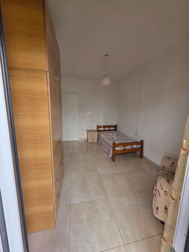 Jepet me qera Apartament 2+1 ne Astir