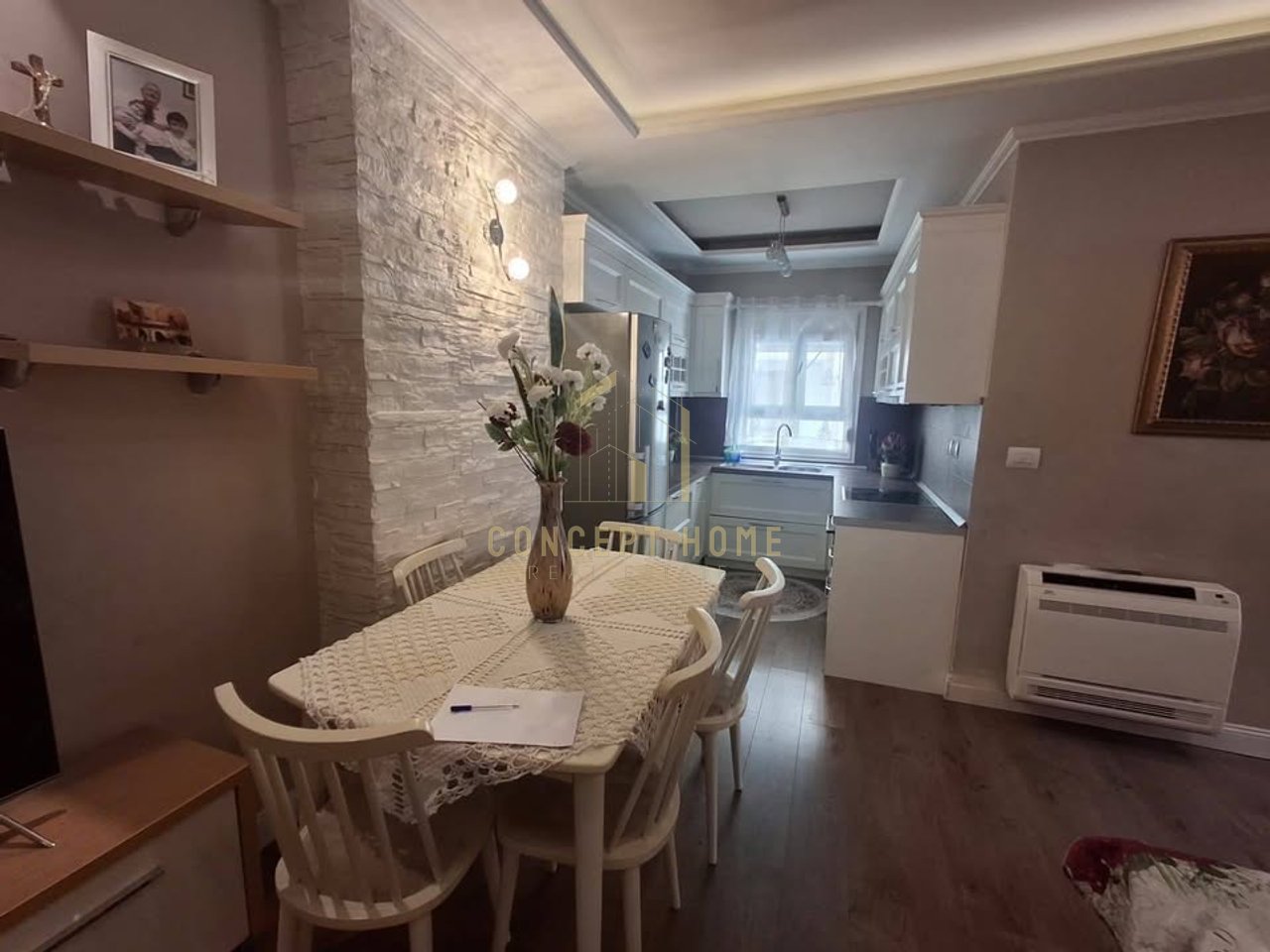 Jepet me qera apartament 2+1 tek Rruga e Elbasanit