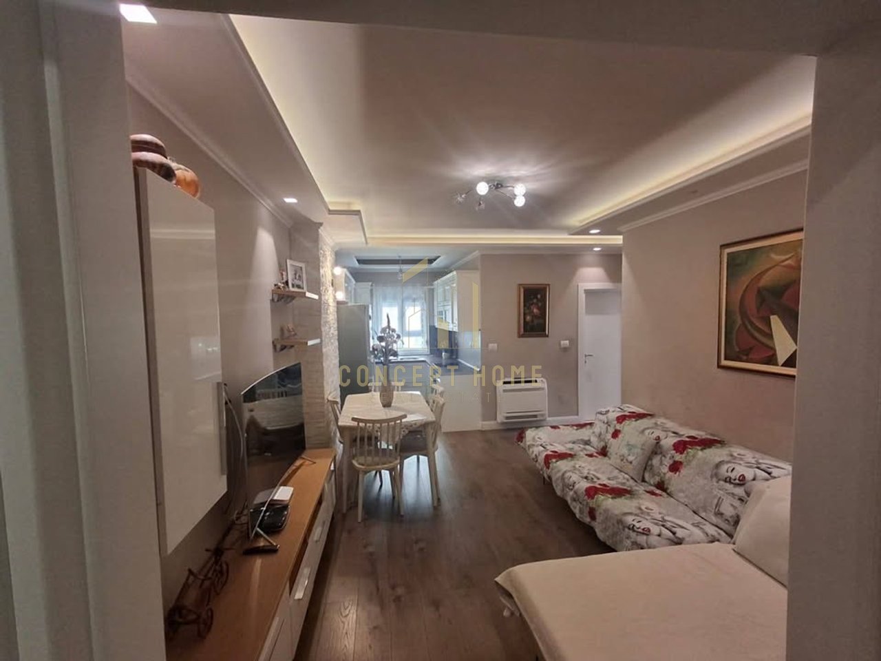 Jepet me qera apartament 2+1 tek Rruga e Elbasanit