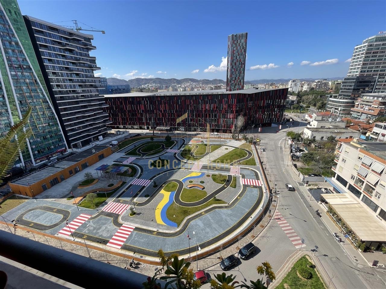 Apartament 2+1+2 tek Air Albania Stadium.