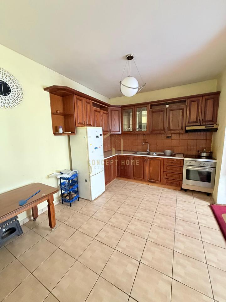 Private house 3+1 for rent, in Kamez