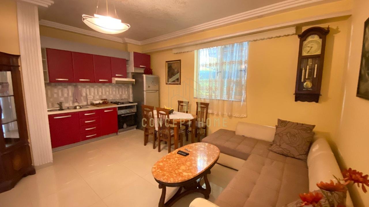 1+1 Apartment for Rent on Rruga e Dibrës, Tirana - 500€ | 70 m²