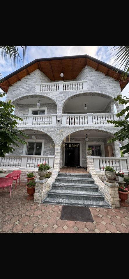 Shitet Vile 3 katshe në Casa Italia, Tiranë - 520,000€ | 420 m²