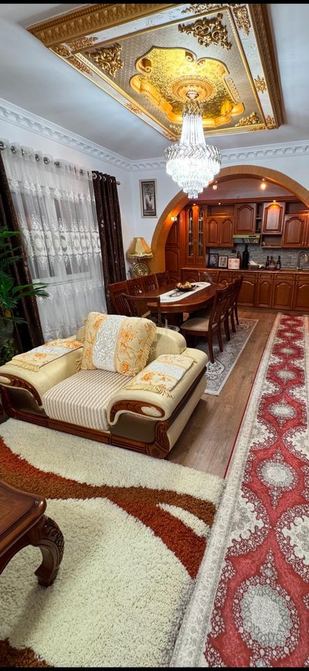 Shitet Vile 3 katshe në Casa Italia, Tiranë - 520,000€ | 420 m²