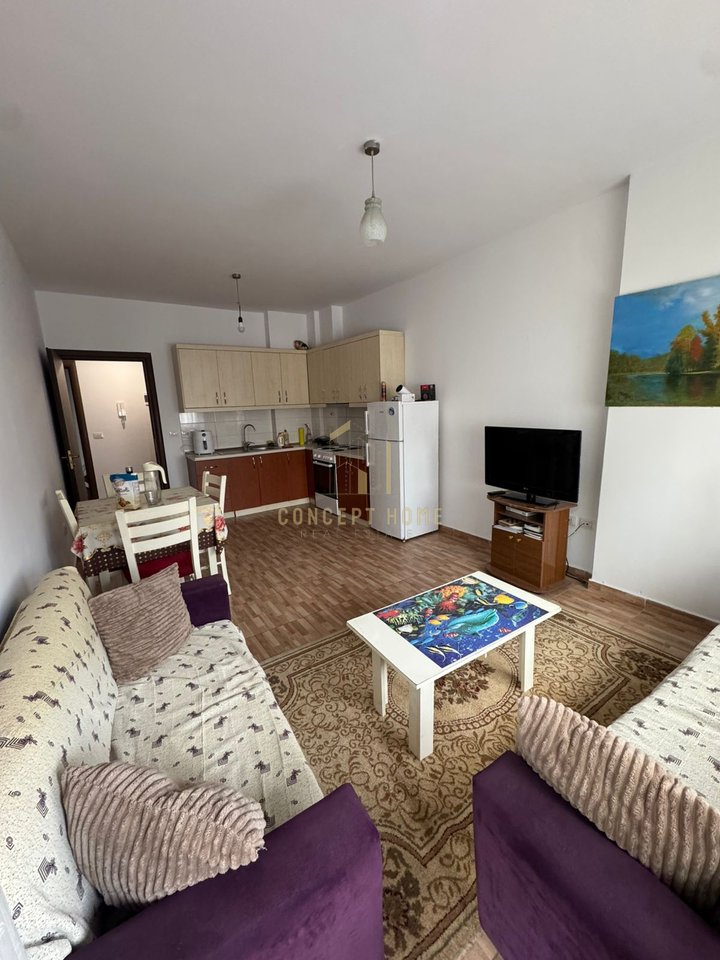 Jepet me qera apartament 1+1 ne Astir

Siperfaqe :70 m2

•Kati i 2