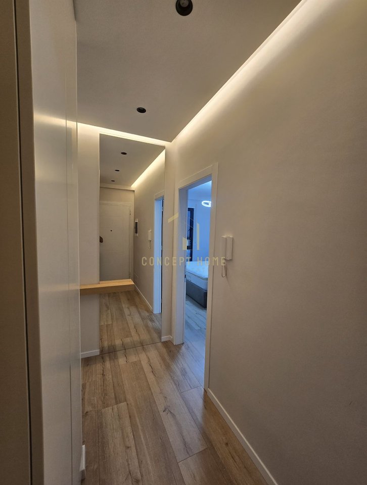 Shitet Apartamenti 2+1+2 ne Porcelan