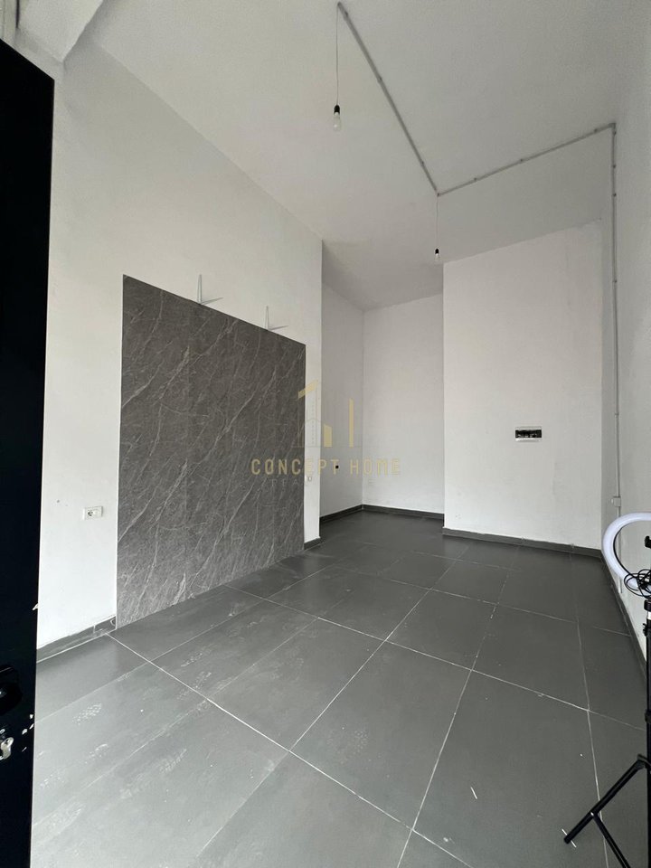 Ambient biznesi me qera tek Ish Fusha e Aviacionit.